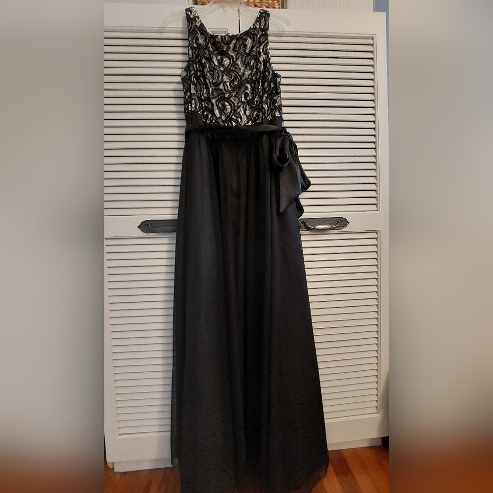 NWOT Jessica Howard Sequined Lace Mesh Black & White Gown-12